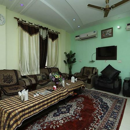 Hotel Deep Palace Jind Bagian luar foto