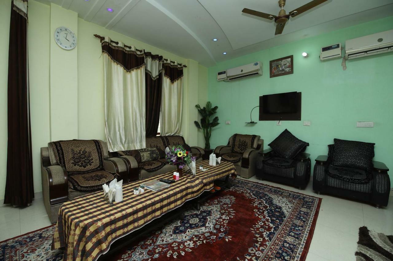 Hotel Deep Palace Jind Bagian luar foto