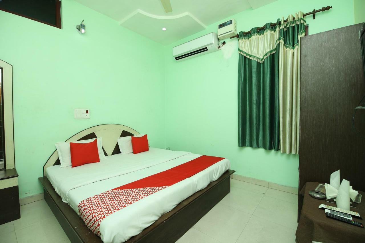 Hotel Deep Palace Jind Bagian luar foto