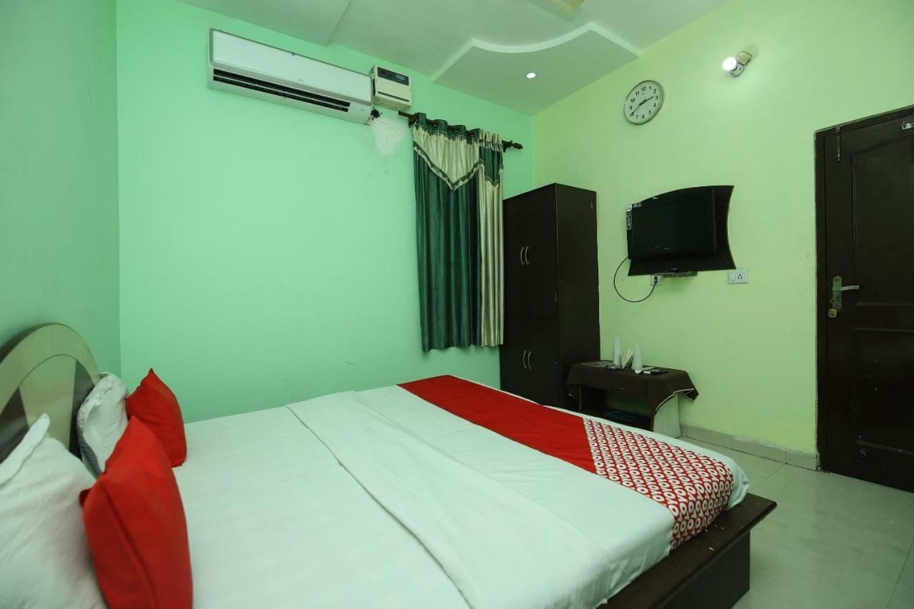 Hotel Deep Palace Jind Bagian luar foto